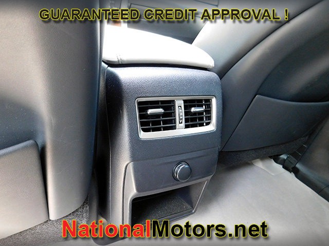 Lexus RX Vehicle Full-screen Gallery Image 11