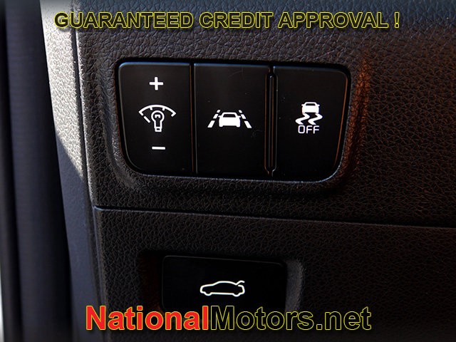 Kia K5 Vehicle Full-screen Gallery Image 20