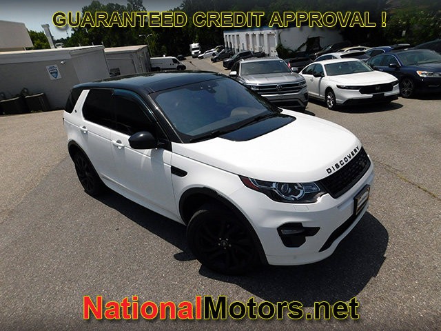 Land Rover Discovery Sport Vehicle Full-screen Gallery Image 02