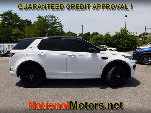 Land Rover Discovery Sport Vehicle Full-screen Gallery Image 04