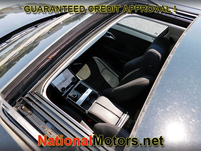 Land Rover Range Rover Velar Vehicle Full-screen Gallery Image 08