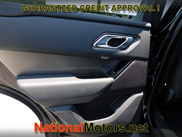 Land Rover Range Rover Velar Vehicle Full-screen Gallery Image 09
