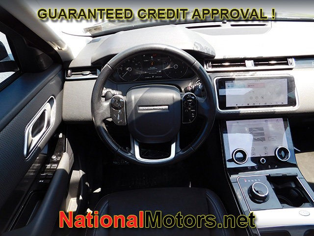 Land Rover Range Rover Velar Vehicle Full-screen Gallery Image 12