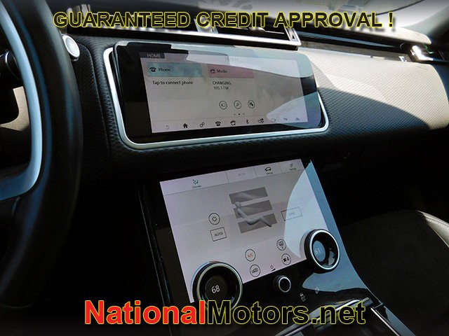 Land Rover Range Rover Velar Vehicle Full-screen Gallery Image 16