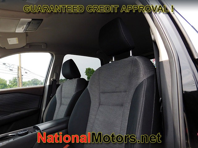 Nissan Rogue Vehicle Full-screen Gallery Image 15