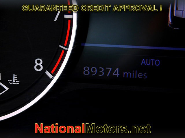 Nissan Rogue Vehicle Full-screen Gallery Image 21