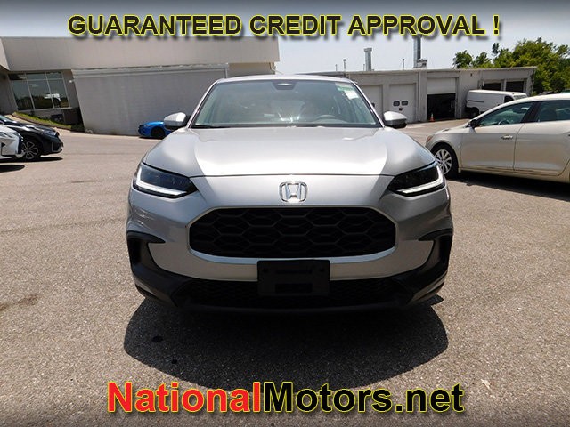 Honda HR-V Vehicle Full-screen Gallery Image 03