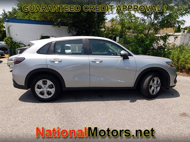 Honda HR-V Vehicle Full-screen Gallery Image 04