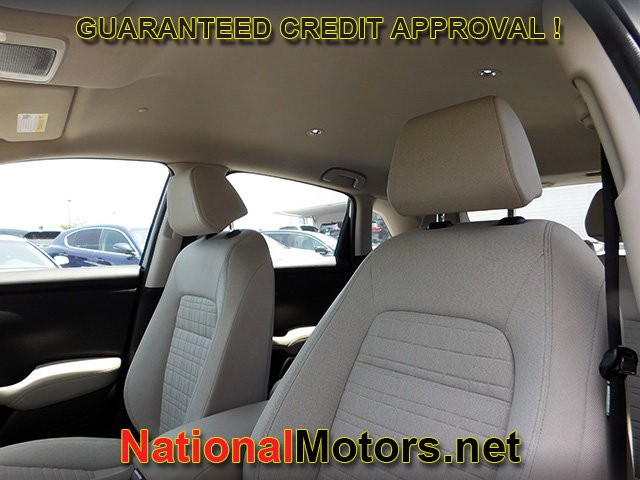 Honda HR-V Vehicle Full-screen Gallery Image 13