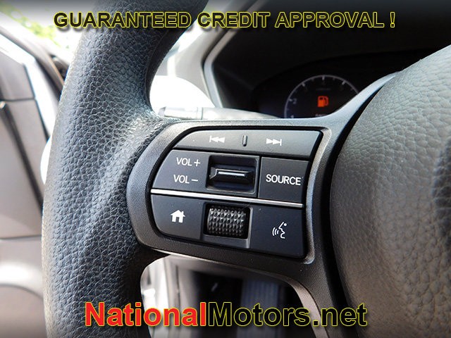 Honda HR-V Vehicle Full-screen Gallery Image 18