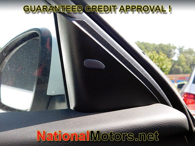Nissan Altima Vehicle Full-screen Gallery Image 20