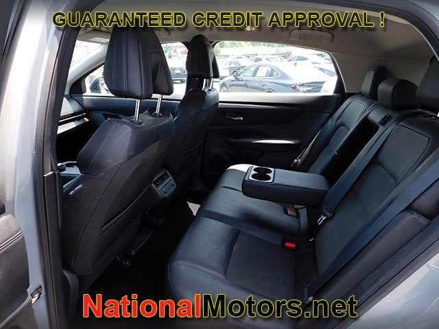 Nissan ARIYA Vehicle Full-screen Gallery Image 09