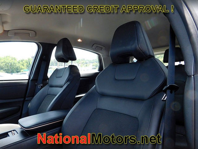 Nissan ARIYA Vehicle Full-screen Gallery Image 13