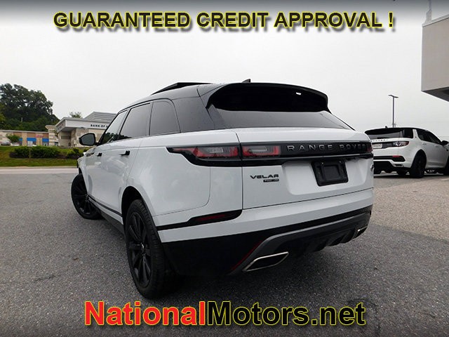 Land Rover Range Rover Velar Vehicle Full-screen Gallery Image 06