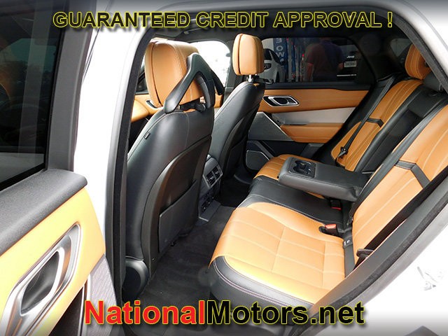 Land Rover Range Rover Velar Vehicle Full-screen Gallery Image 12