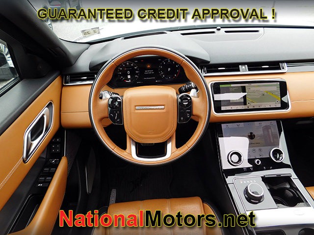Land Rover Range Rover Velar Vehicle Full-screen Gallery Image 14