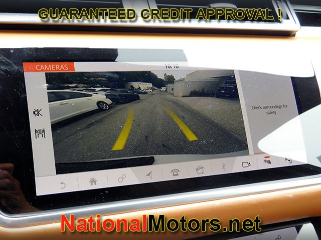 Land Rover Range Rover Velar Vehicle Full-screen Gallery Image 23