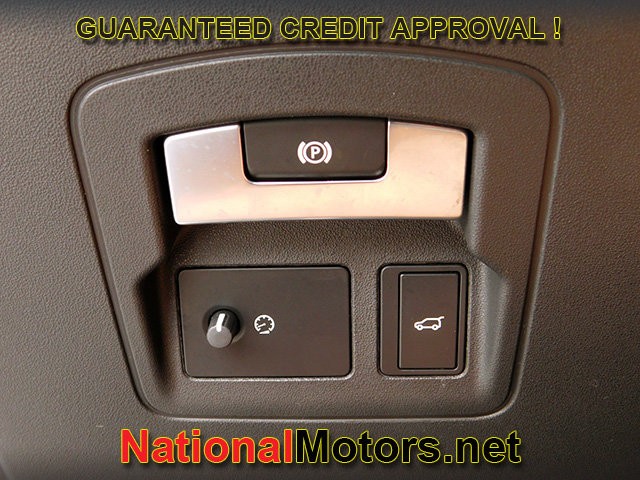 Land Rover Range Rover Velar Vehicle Full-screen Gallery Image 27