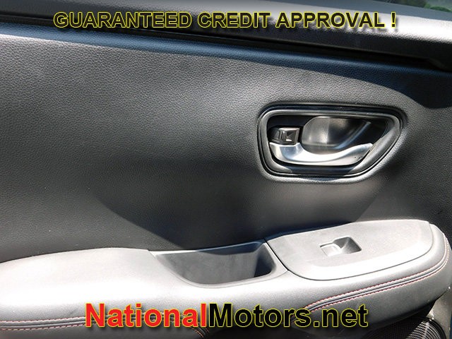 Honda HR-V Vehicle Full-screen Gallery Image 08