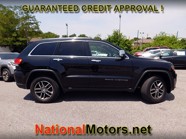 Jeep Grand Cherokee Vehicle Full-screen Gallery Image 04