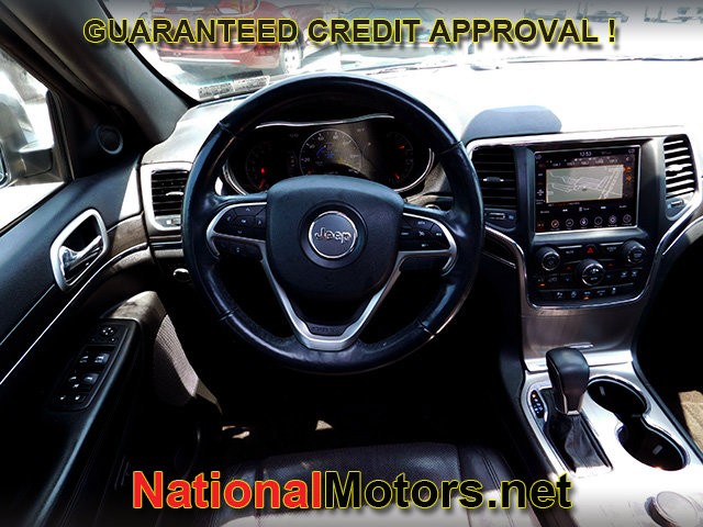Jeep Grand Cherokee Vehicle Full-screen Gallery Image 14
