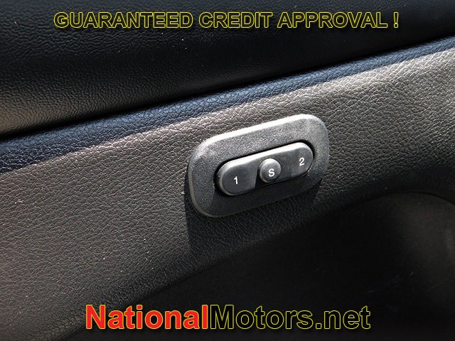 Jeep Grand Cherokee Vehicle Full-screen Gallery Image 16