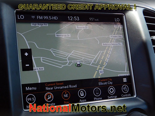 Jeep Grand Cherokee Vehicle Full-screen Gallery Image 19