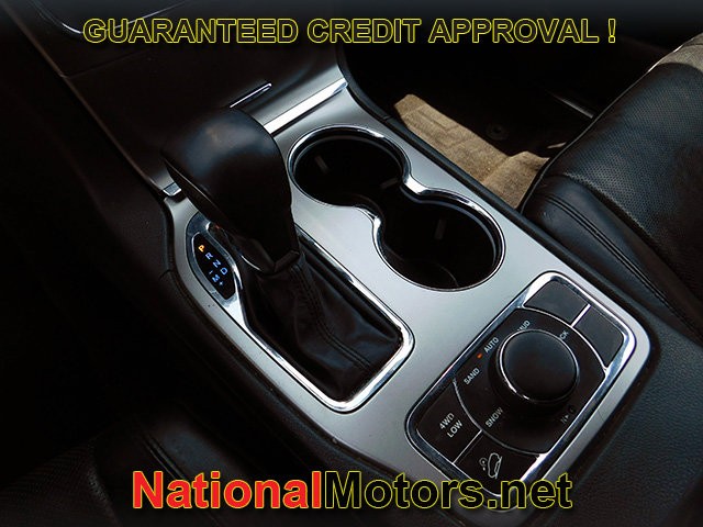 Jeep Grand Cherokee Vehicle Full-screen Gallery Image 22
