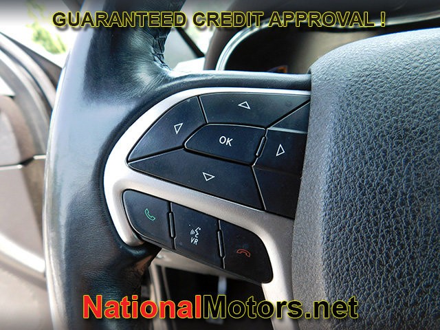 Jeep Grand Cherokee Vehicle Full-screen Gallery Image 24