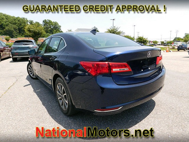 Acura TLX Vehicle Full-screen Gallery Image 05
