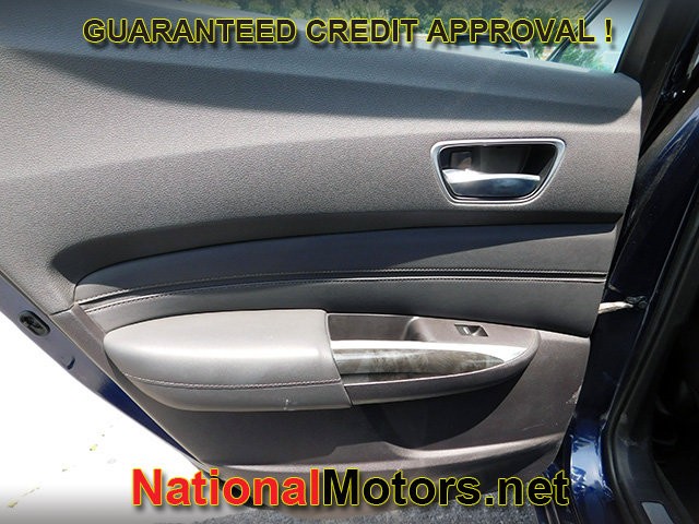 Acura TLX Vehicle Full-screen Gallery Image 09