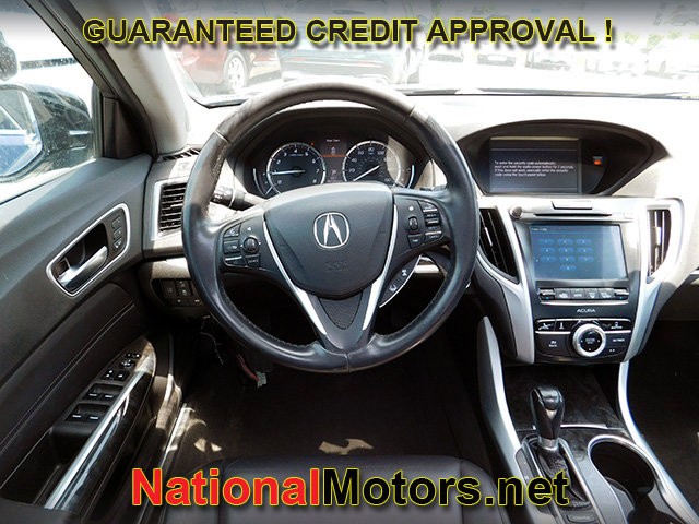 Acura TLX Vehicle Full-screen Gallery Image 12
