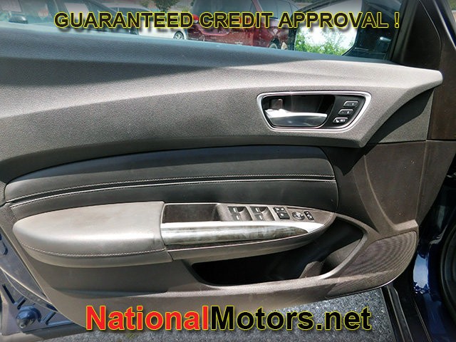 Acura TLX Vehicle Full-screen Gallery Image 13