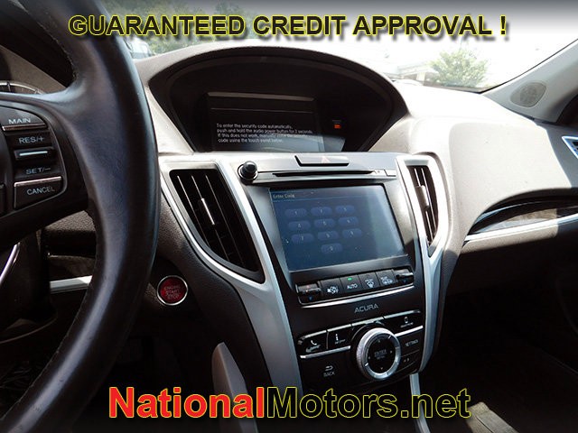 Acura TLX Vehicle Full-screen Gallery Image 17