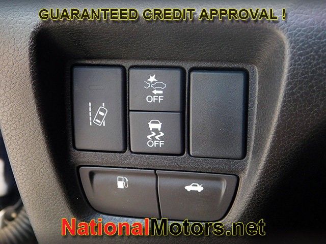 Acura TLX Vehicle Full-screen Gallery Image 23