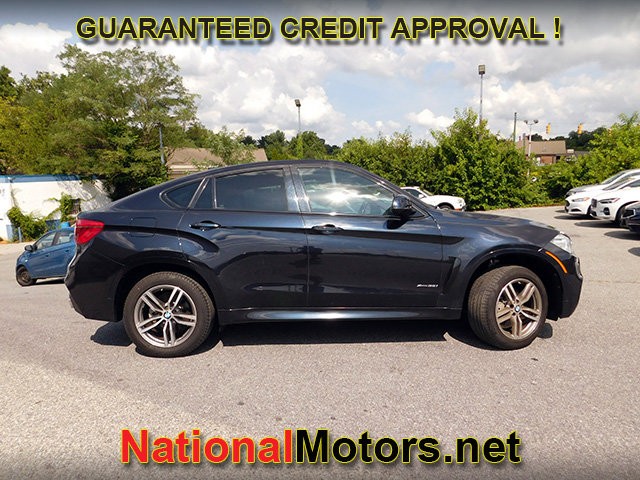 BMW X6 Vehicle Full-screen Gallery Image 04