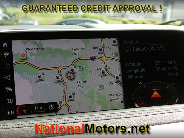BMW X6 Vehicle Full-screen Gallery Image 21