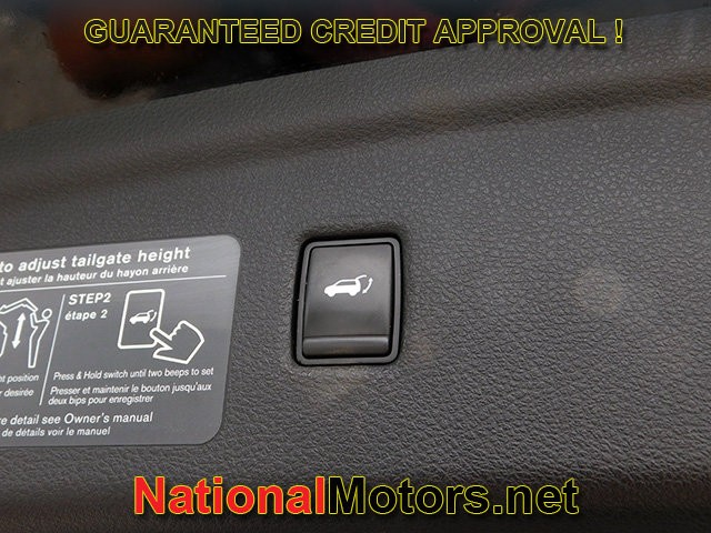 INFINITI QX50 Vehicle Full-screen Gallery Image 09