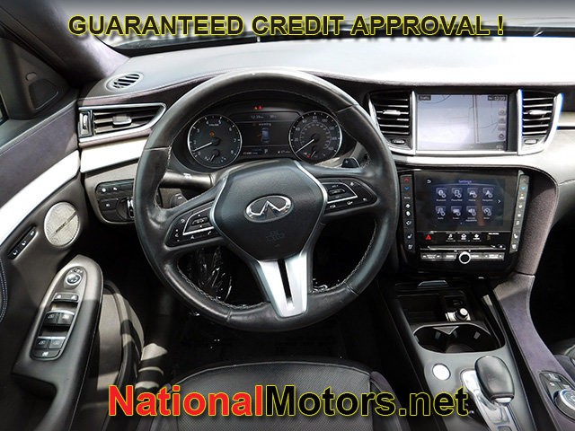 INFINITI QX50 Vehicle Full-screen Gallery Image 14