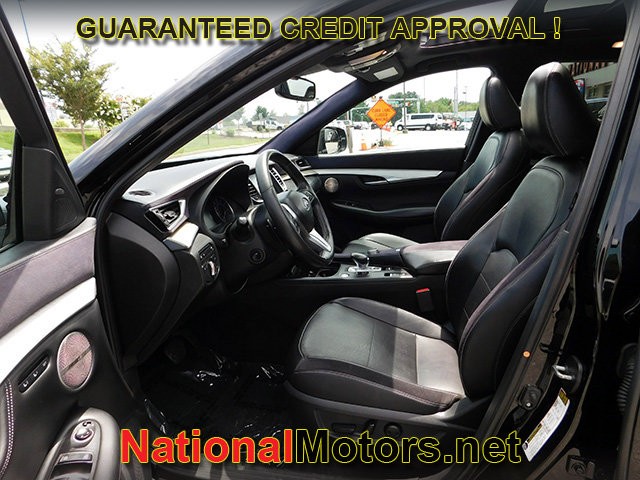 INFINITI QX50 Vehicle Full-screen Gallery Image 19
