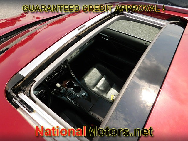 Lexus RX 350 Vehicle Full-screen Gallery Image 07