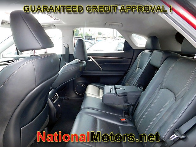 Lexus RX 350 Vehicle Full-screen Gallery Image 11