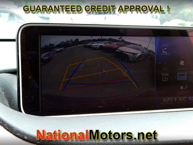 Lexus RX 350 Vehicle Full-screen Gallery Image 18