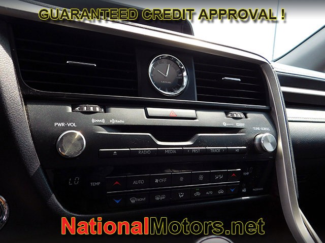 Lexus RX 350 Vehicle Full-screen Gallery Image 19