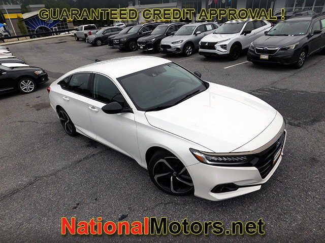 Honda Accord Sedan Vehicle Full-screen Gallery Image 02