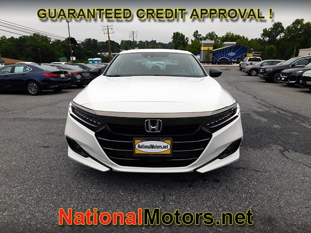 Honda Accord Sedan Vehicle Full-screen Gallery Image 03