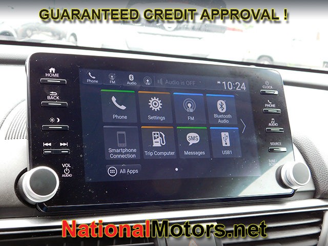 Honda Accord Sedan Vehicle Full-screen Gallery Image 16