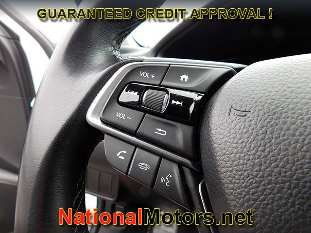 Honda Accord Sedan Vehicle Full-screen Gallery Image 21