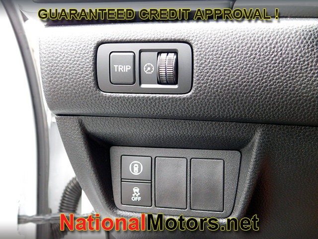 Honda Accord Sedan Vehicle Full-screen Gallery Image 23