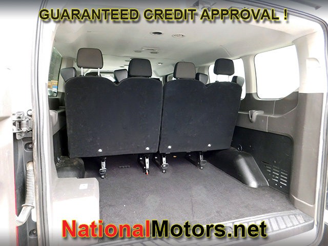 Ford Transit Passenger Wagon Vehicle Full-screen Gallery Image 08